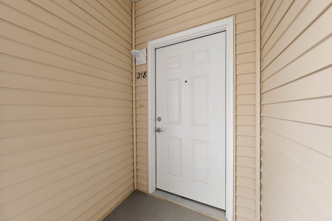 1501 Partin Dr N in Niceville, FL - Foto de edificio - Building Photo