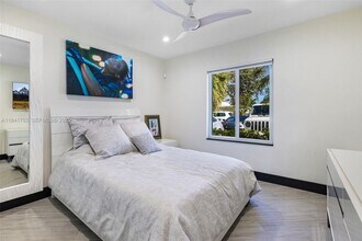 517 S Riverside Dr in Pompano Beach, FL - Building Photo - Building Photo