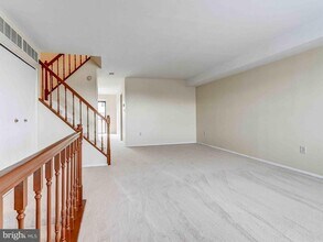 18 Clinton Hill Ct in Catonsville, MD - Building Photo - Building Photo