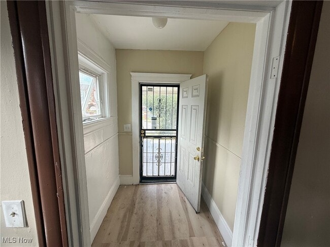 1355 Addison Rd in Cleveland, OH - Building Photo - Building Photo