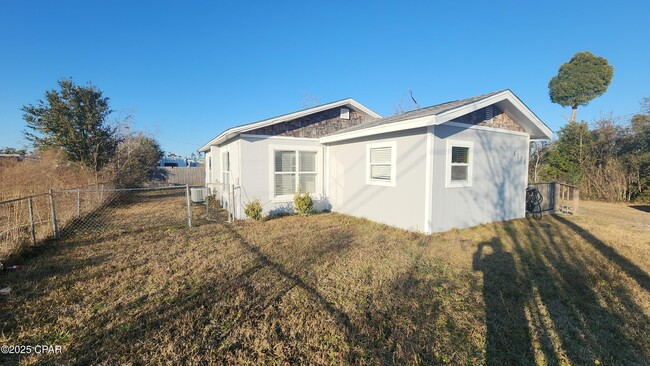 5105 E 14th St in Panama City, FL - Building Photo - Building Photo