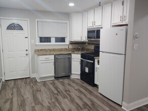 6969 N Ashland Blvd in Chicago, IL - Building Photo - Building Photo