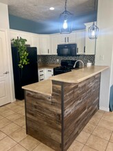 1562 W 10 S in Pleasant Grove, UT - Foto de edificio - Building Photo