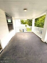 1303 Lakeland Ave in Lakewood, OH - Foto de edificio - Building Photo