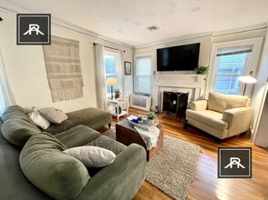 30 Harris St in Brookline, MA - Building Photo - Building Photo