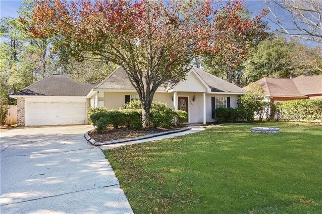 property at 122 Woodcrest Dr