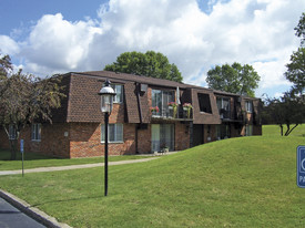 Birchwood Square Apartments