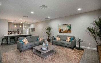 Redlands Park Apartments in Redlands, CA - Foto de edificio - Building Photo