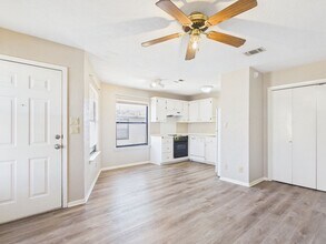 293 Billie Dr in Fredericksburg, TX - Building Photo - Building Photo