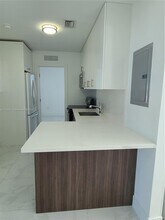 1646 NW 1st Pl-Unit -1 in Miami, FL - Building Photo - Building Photo