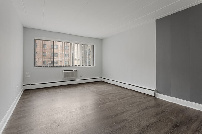property at 6012 N Kenmore Ave