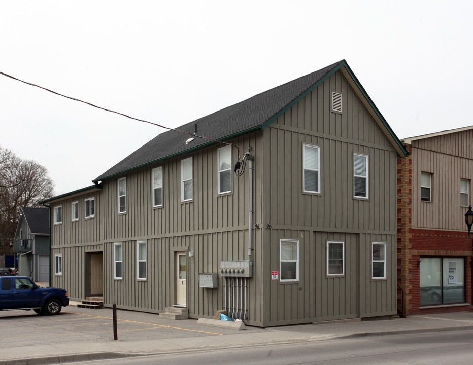 96 Main St S in Newmarket, ON - Building Photo