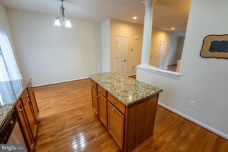 25474 Feltre Terrace in Chantilly, VA - Building Photo - Building Photo