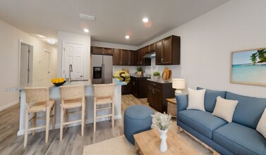 57 Wellwood Ln-Unit -B in Palm Coast, FL - Foto de edificio - Building Photo