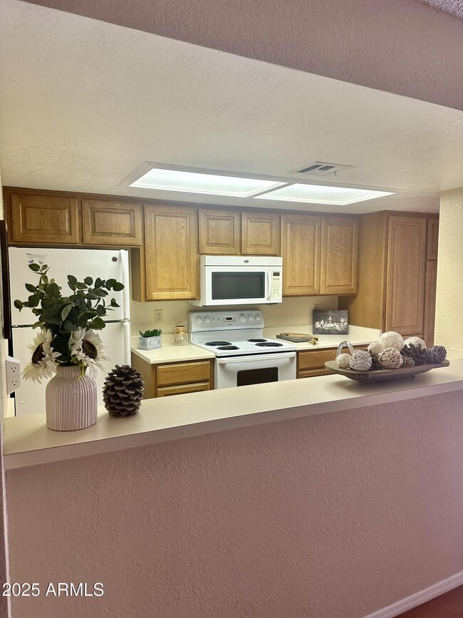 1021 S Greenfield Rd in Mesa, AZ - Building Photo - Building Photo