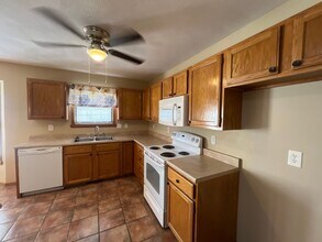 906 Zed Tennis St in Nixa, MO - Building Photo - Building Photo