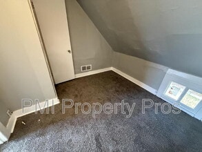 3806 W Rohr Ave in Milwaukee, WI - Building Photo - Building Photo