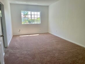 5176 SE Mariner Garden Cir in Stuart, FL - Building Photo - Building Photo