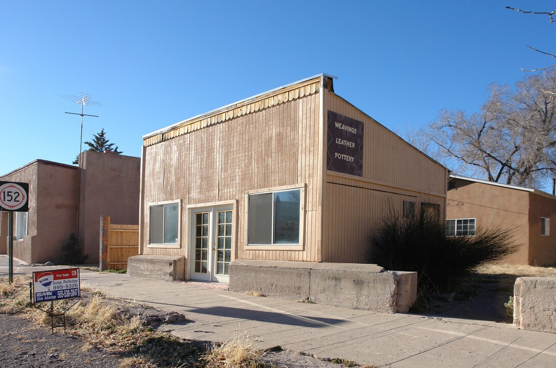 200 Main in Hillsboro, NM - Building Photo