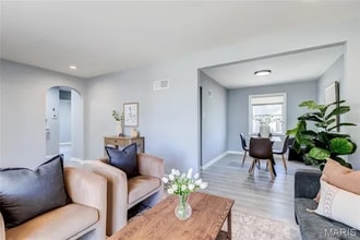 9427 Yorktown Dr in St. Louis, MO - Building Photo - Building Photo