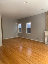 1448 W Polk St-Unit -2F in Chicago, IL - Building Photo - Building Photo