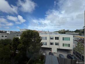 1231 18th Ave in San Francisco, CA - Building Photo - Building Photo