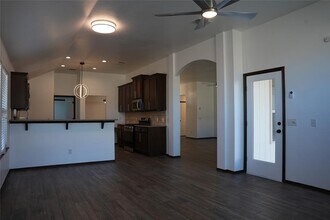 13049 SW 5th St in Yukon, OK - Building Photo - Building Photo