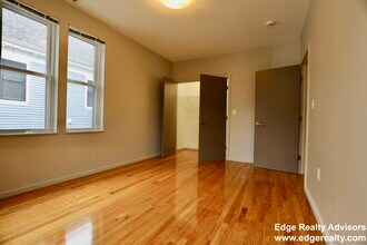 17 Greylock Rd, Unit 1 in Boston, MA - Building Photo - Building Photo