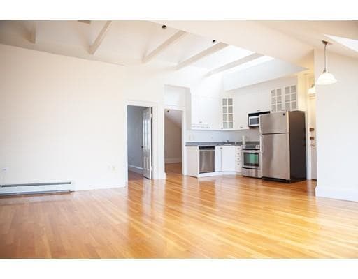 1 Fairfield St, Unit 8