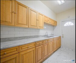 20 5th St in Ansonia, CT - Building Photo