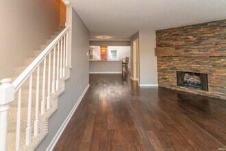 107 Olde Newburgh Dr in Newburgh, IN - Building Photo - Building Photo