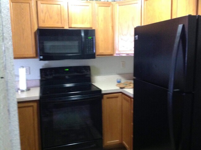 4499 F 41 in Oscoda, MI - Foto de edificio - Building Photo