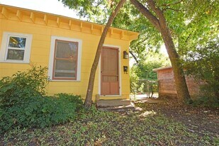 2801 Lafayette Ave in Austin, TX - Building Photo
