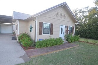 261 Red Rd in Howe, TX - Building Photo - Building Photo