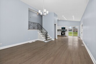 15 W 56th St in Westmont, IL - Building Photo - Building Photo