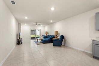 19994 Royal Tern Ct in Leesburg, FL - Building Photo - Building Photo