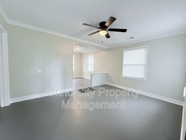 2844 Dell Ave in Memphis, TN - Foto de edificio - Building Photo