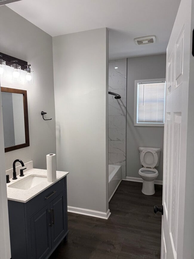 1301 Indianola St in Bowling Green, KY - Building Photo - Building Photo