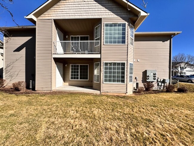 213 N Avenger Ln in Boise, ID - Foto de edificio - Building Photo