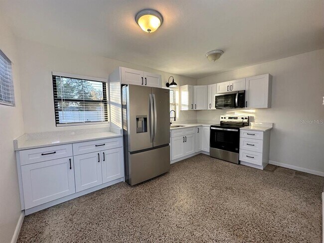 5618 Aileen Dr in Orlando, FL - Building Photo - Building Photo