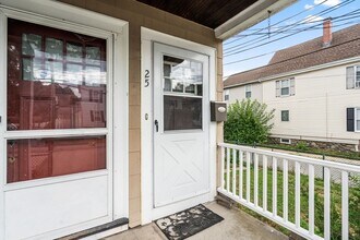 25 Plympton St in Waltham, MA - Building Photo - Building Photo