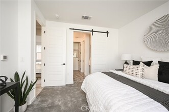 905 Madonna Rd-Unit -28 in San Luis Obispo, CA - Building Photo - Building Photo