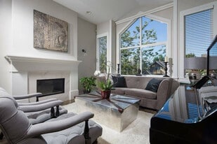 218 W 17th Ave in Vancouver, BC - Building Photo