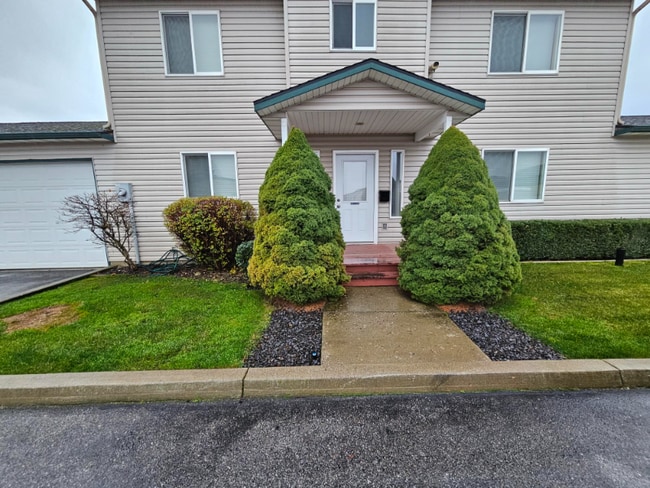 995 N Boulder Ct in Post Falls, ID - Building Photo - Building Photo