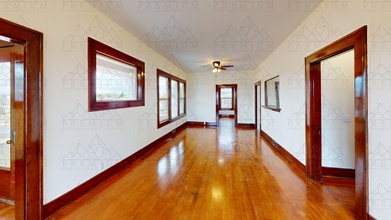 620 Pemberton St in Wasco, OR - Foto de edificio - Building Photo