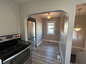 1729 Patterson Rd in Dayton, OH - Building Photo - Building Photo