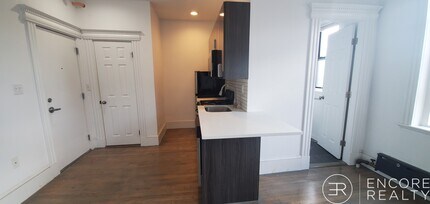 11 Queensberry St in Boston, MA - Foto de edificio - Building Photo