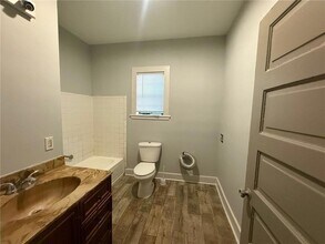 2500 Monroe St in New Orleans, LA - Foto de edificio - Building Photo