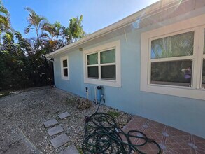 1008 Macy St in West Palm Beach, FL - Building Photo - Building Photo