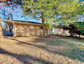 887 Elwood Dr in Clarksville, TN - Building Photo - Building Photo